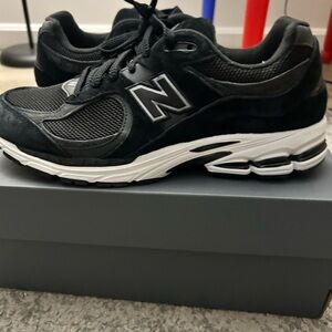 New Balance Men's Black Running Shoes